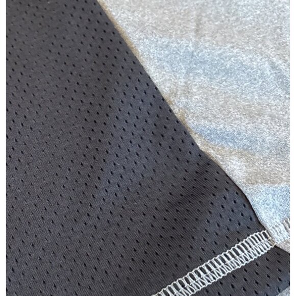 Puma Mens Lrg Gray DryCELL RTG T-Shirt With Black Stripe Mesh Back Panel - Picture 7 of 10